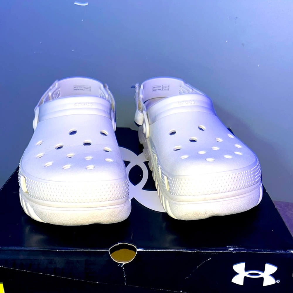 Crocs Men’s Size 11